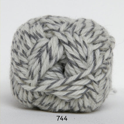 Ragg strømpegarn        fv 744
