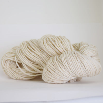 Grønhøj Uld plantefarvning 200m 100g Peru pind: 4